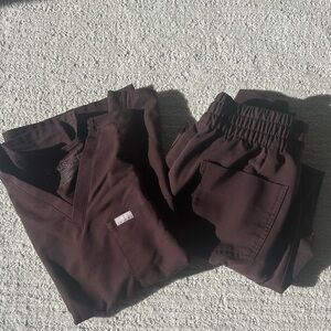 Figs Chocolate Brown Scrub Set